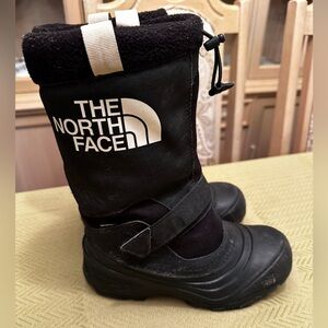 The North Face Boys Alpenglow Boots